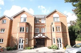 1 bedroom Detached f...